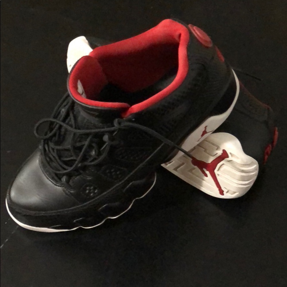 Air Jordan 9 low